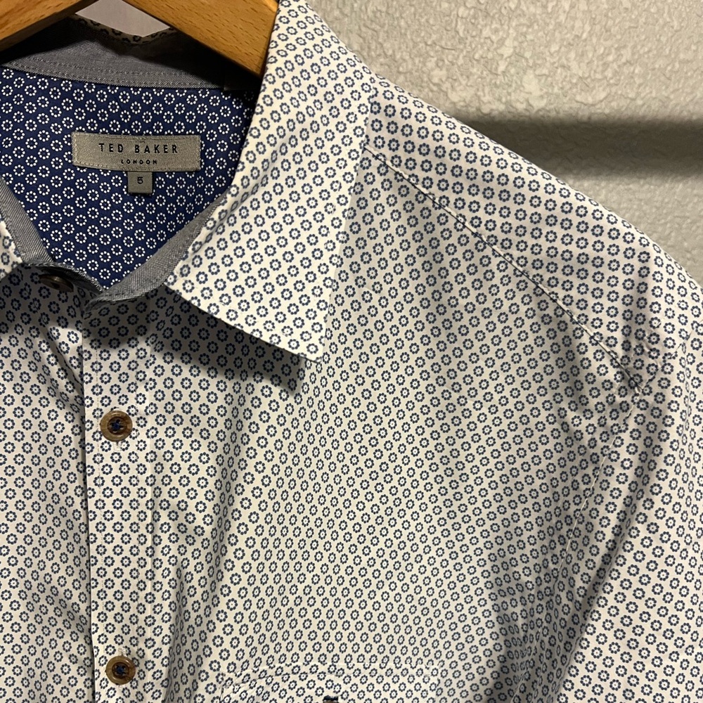 Ted Baker LS White woven w/small blue print